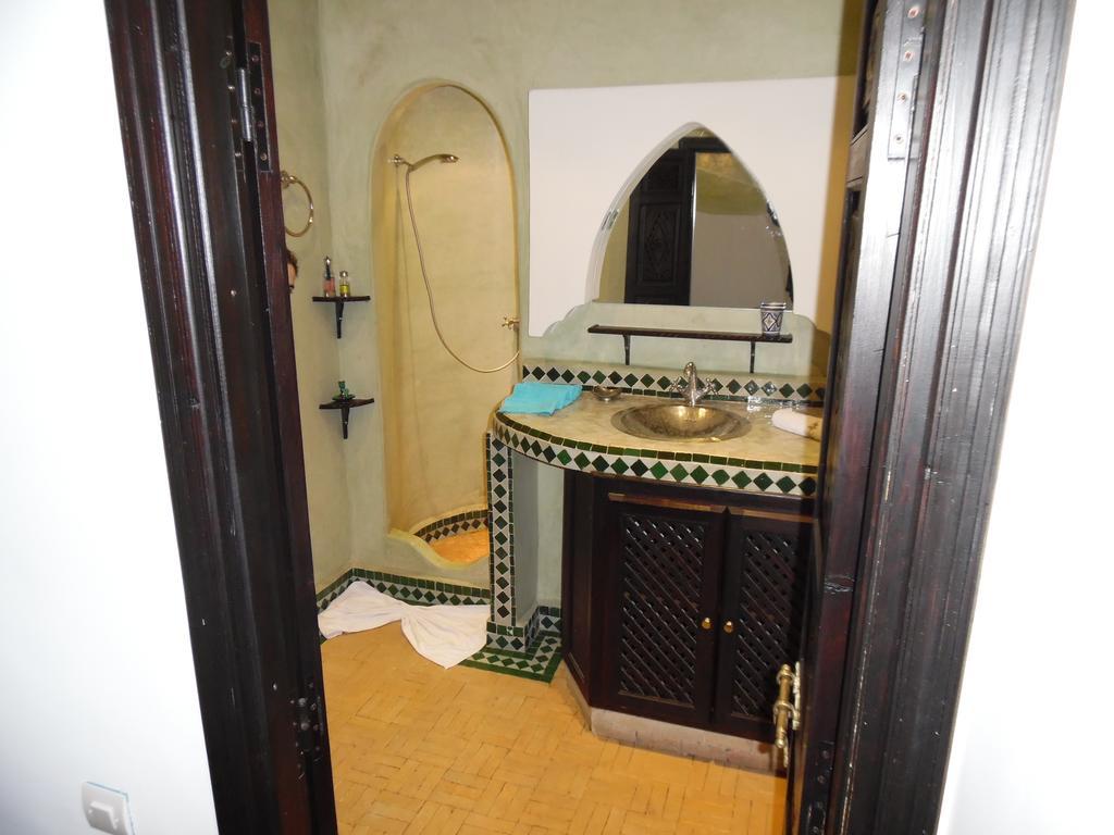 Riad Bjoujna مراكش الغرفة الصورة